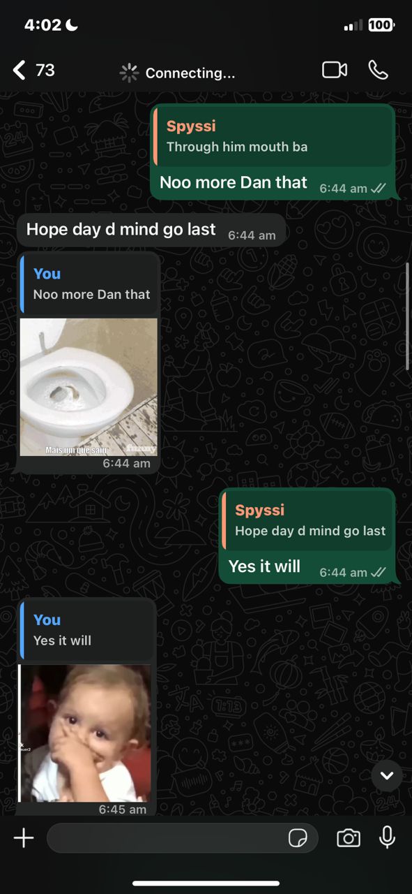 Girl texting friend - screenshot 2
